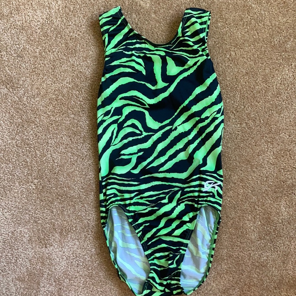 Ladies GK Leotard size M green with Black leopard